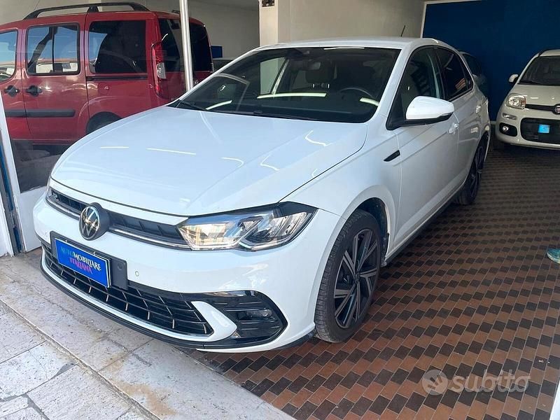 Usata VW Polo R-line 95 CV (69 kW) 2024 Bianco Berlina
