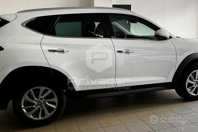 Usata Hyundai Tucson Xpossible 115 CV (84 kW) 2016 Bianco SUV