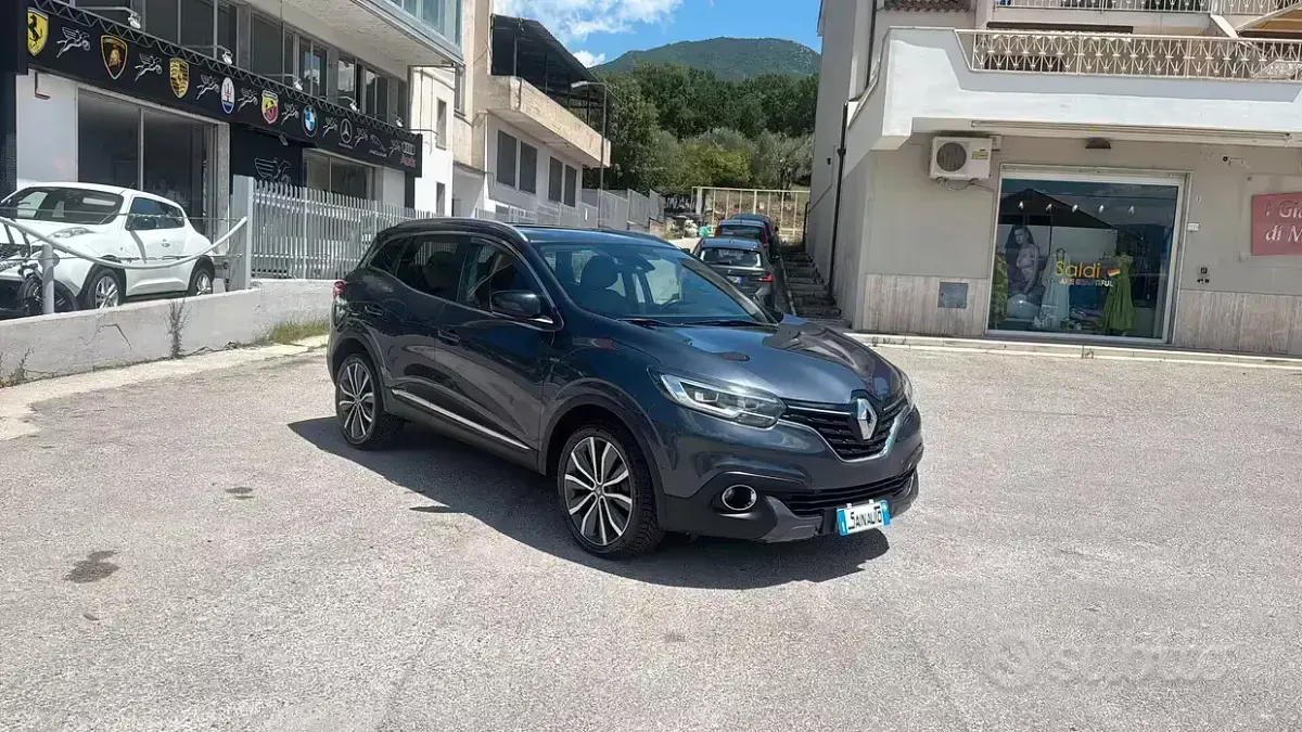 Usata Renault Kadjar Bose Edition 110 CV (80 kW) 2017 Bluazzurro SUV