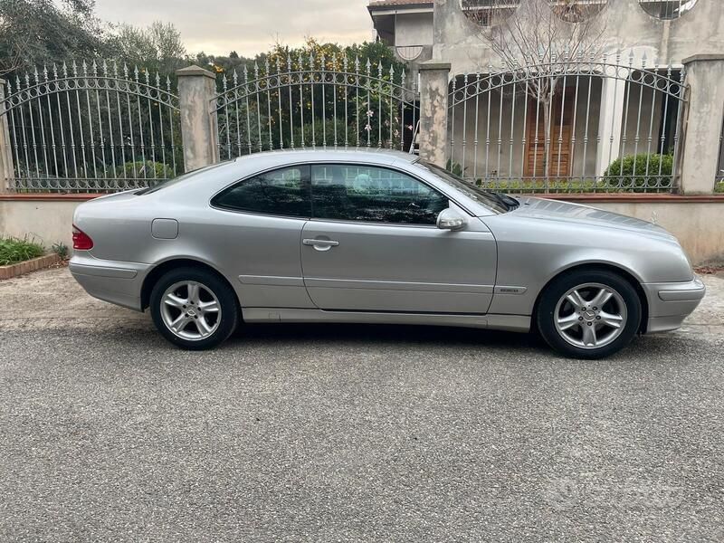 Usata Mercedes CLK200 192 CV (141 kW) 2000 Grigio Coupé