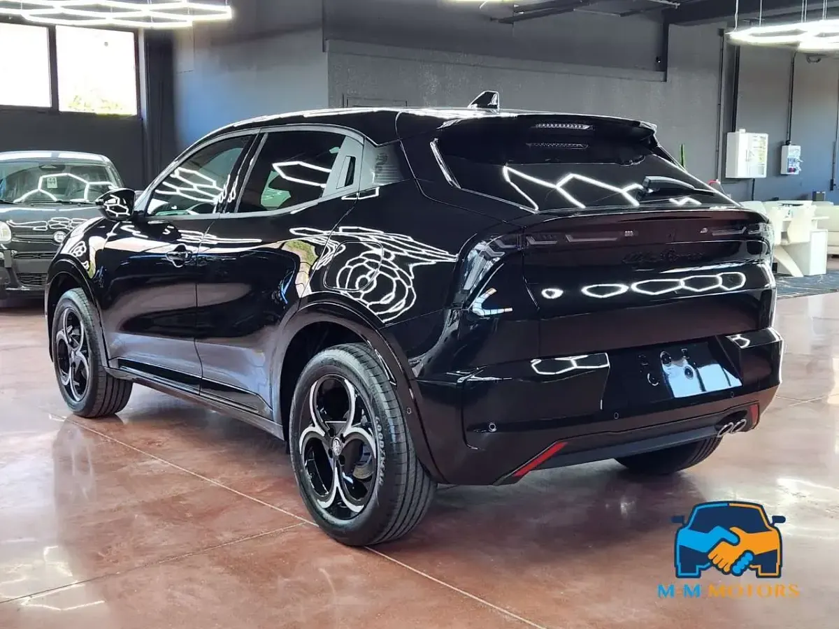 Nuova Alfa Romeo GT Junior 145 CV (106 kW) 2026 Nero SUV