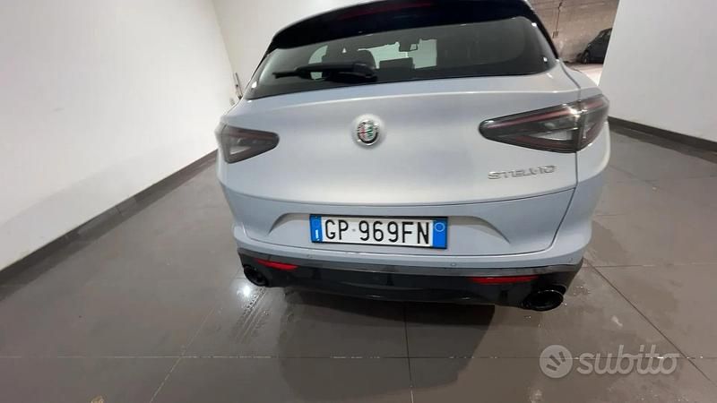Usata Alfa Romeo Stelvio Business 160 CV (117 kW) 2023 Grigio SUV