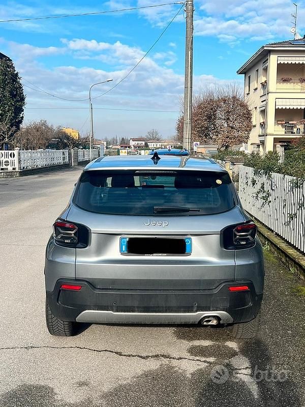 Usata Jeep Avenger Altitude 100 CV (73 kW) 2024 Grigio SUV