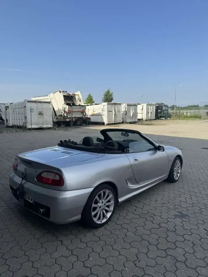 Usata MG TF 116 CV (85 kW) 2004 Argento Cabrio