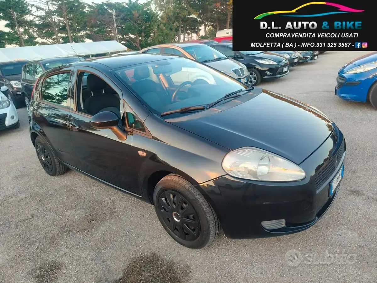 Usata Fiat Grande Punto 69 CV (50 kW) 2010 Utilitaria
