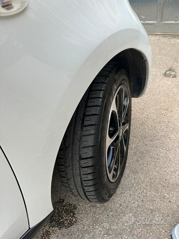 Usata Smart ForFour 71 CV (52 kW) 2020 Bianco Utilitaria