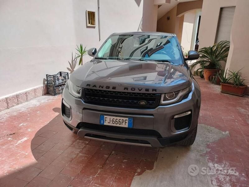 Usata Land Rover Range Rover evoque 150 CV (110 kW) 2017 Grigio SUV