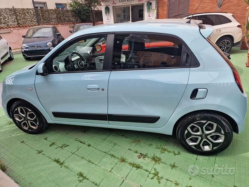 Usata Renault Twingo SE 65 CV (47 kW) 2020 Blu Utilitaria