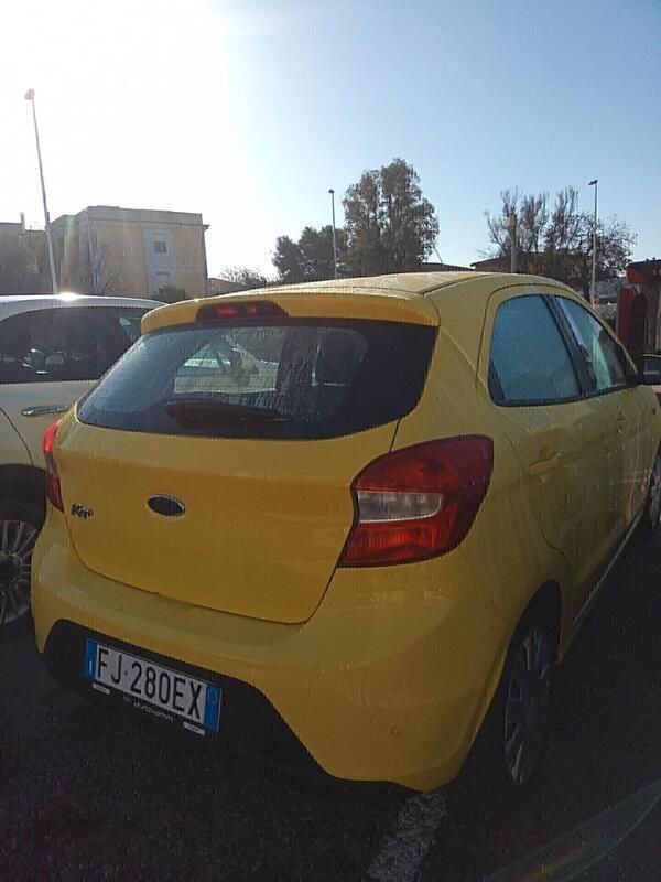 Usata Ford Ka 85 CV (62 kW) 2017 Giallo Utilitaria