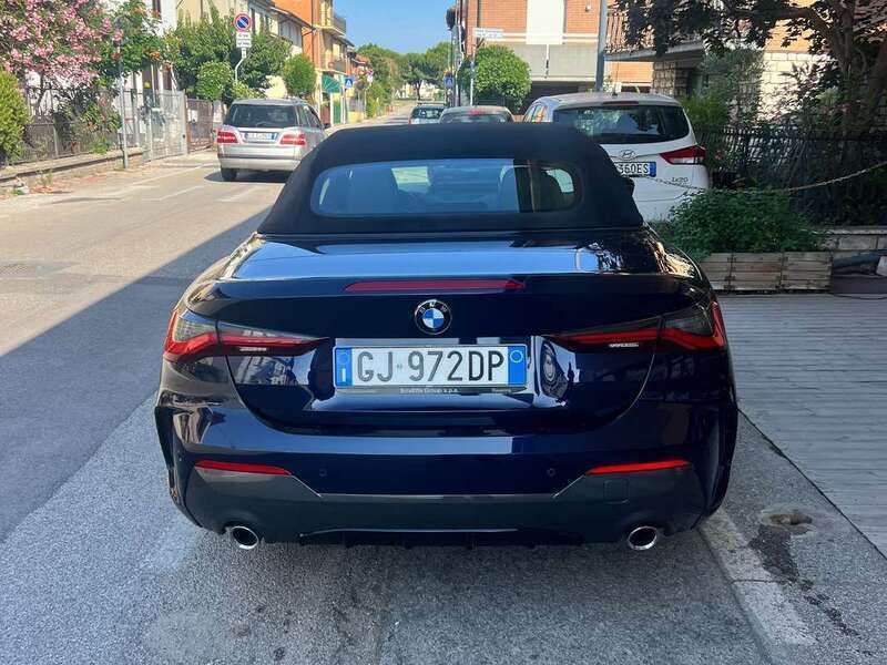 Blu/azzurro Usata 2022 BMW 420 M Sport Cabrio | 37.500 € (Buon prezzo) - Immagine 1/4