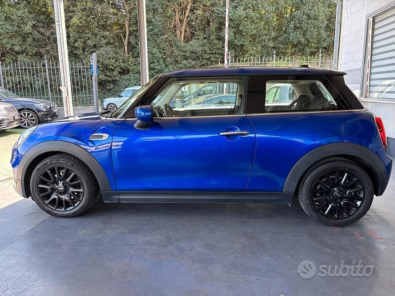 Usata Mini ONE 75 CV (55 kW) 2020 Blu Utilitaria