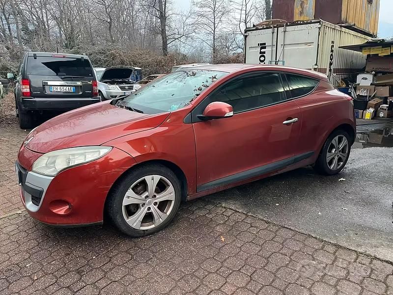 Usata Renault Mégane Coupé Dynamique 110 CV (80 kW) 2009 Marrone Coupé