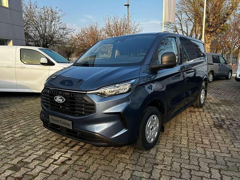 Crhome blue Nuova 2025 Ford Transit Custom Trend Furgone | 28.900 € (Buon prezzo) - Immagine 1/4