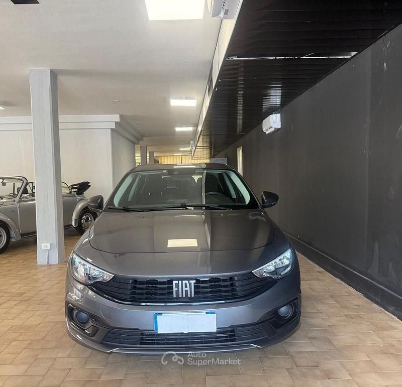 Usata Fiat Tipo City Life 131 CV (96 kW) 2023 Grigio Berlina