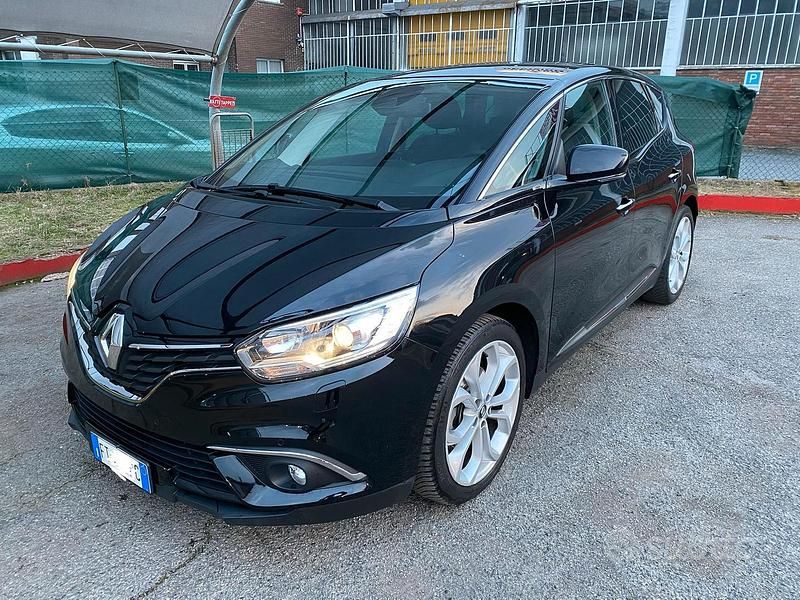 Usata Renault Scénic IV Intens 140 CV (102 kW) 2018 Nero Monovolume