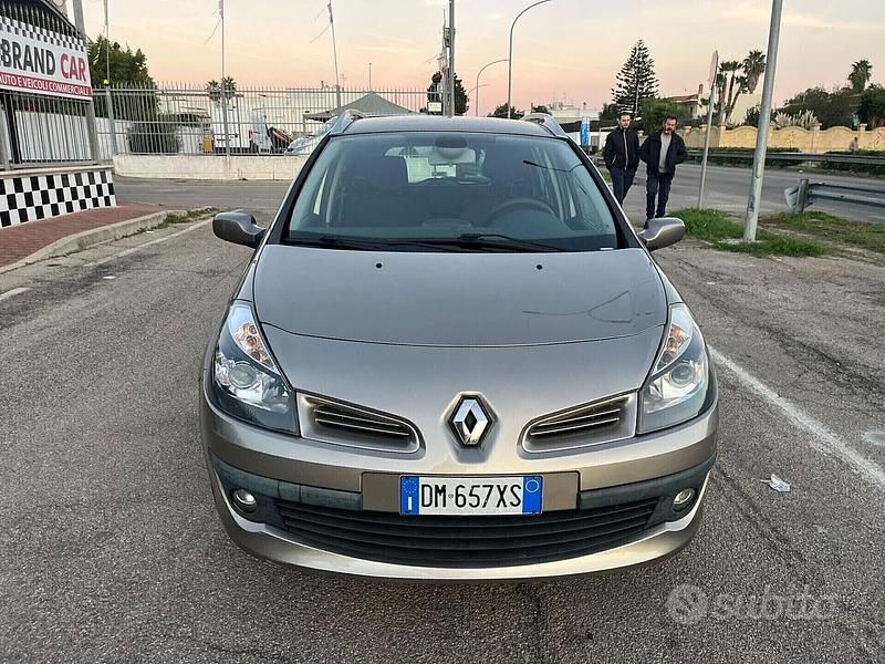 Usata Renault Clio GrandTour 74 CV (54 kW) 2008 Marrone Station wagon