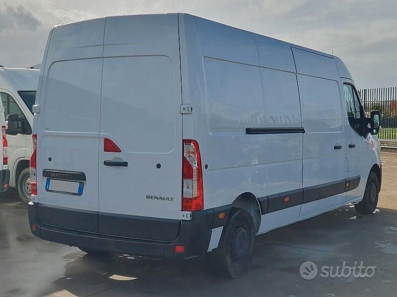 Usata Renault Master 135 CV (99 kW) 2020 Bianco Berlina