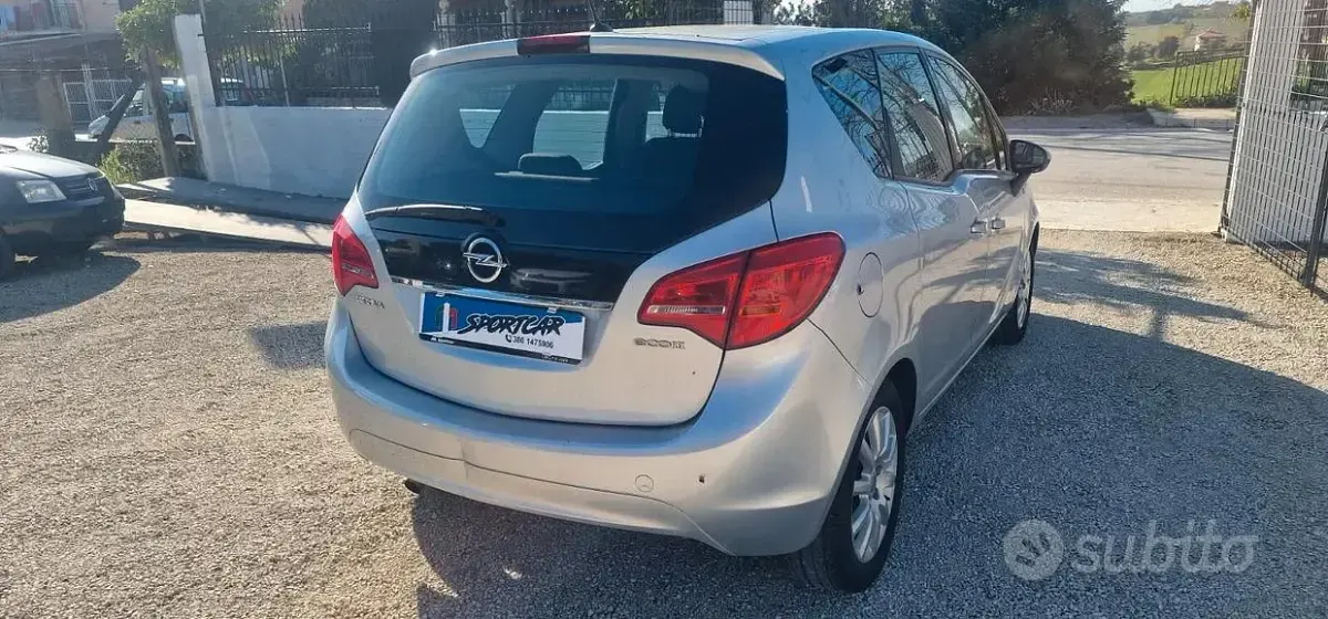 Usata Opel Meriva 95 CV (69 kW) 2012 Grigio Monovolume