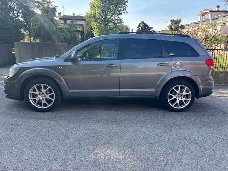 Usata Fiat Freemont Lounge 140 CV (102 kW) 2012 Grigio SUV