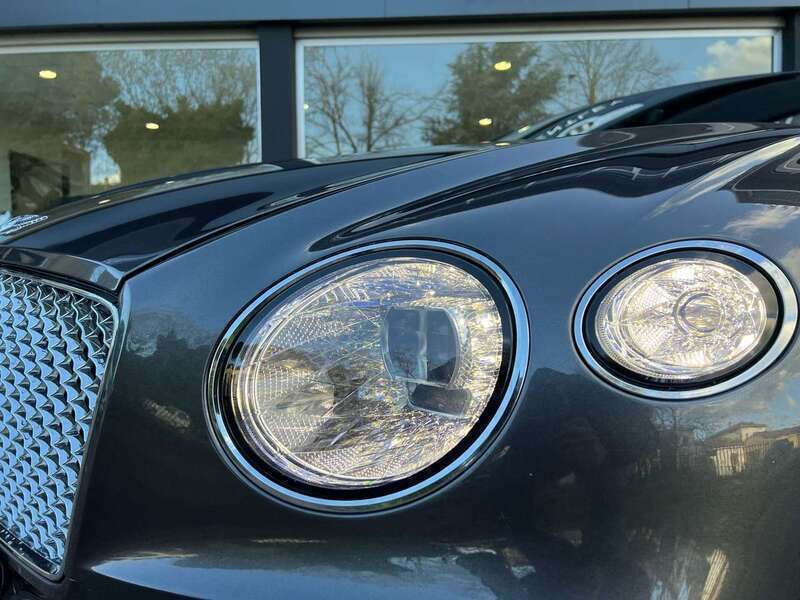 Usata Bentley Continental 635 CV (467 kW) 2019 Grigio Berlina