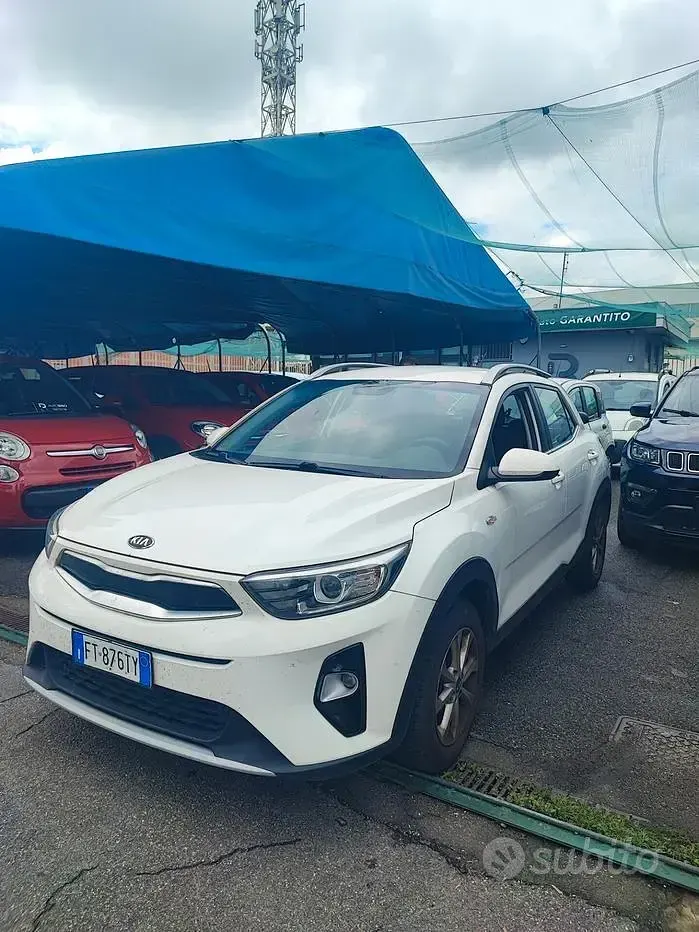 Usata Kia Stonic Style 97 CV (71 kW) 2019 Bianco SUV