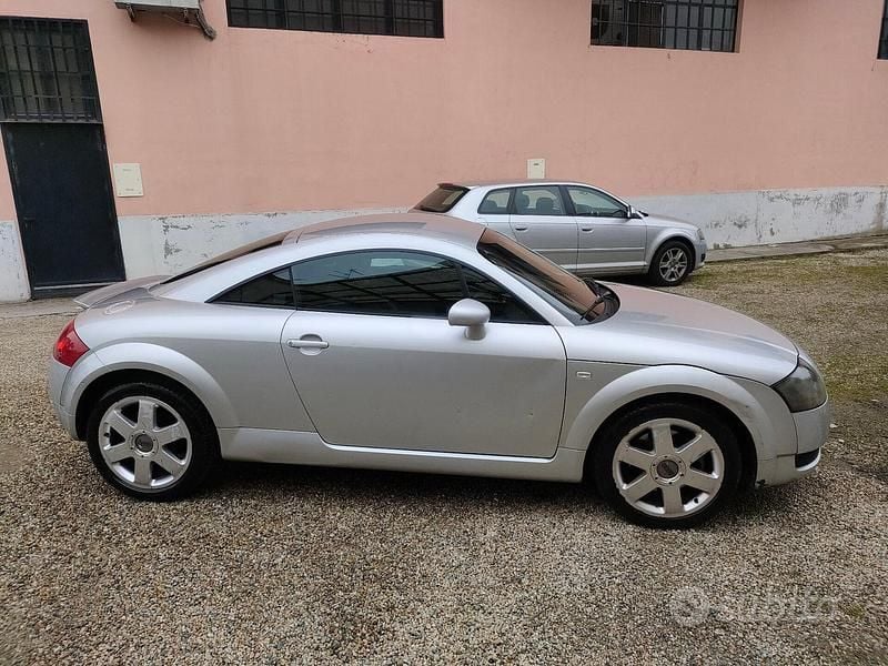 Usata Audi TT 180 CV (132 kW) 2001 Grigio Coupé