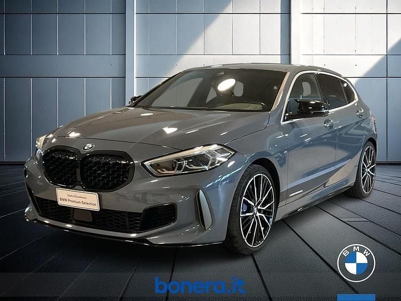 Usata BMW 135 Efficient Dynamics 306 CV (225 kW) 2021 Blu Utilitaria