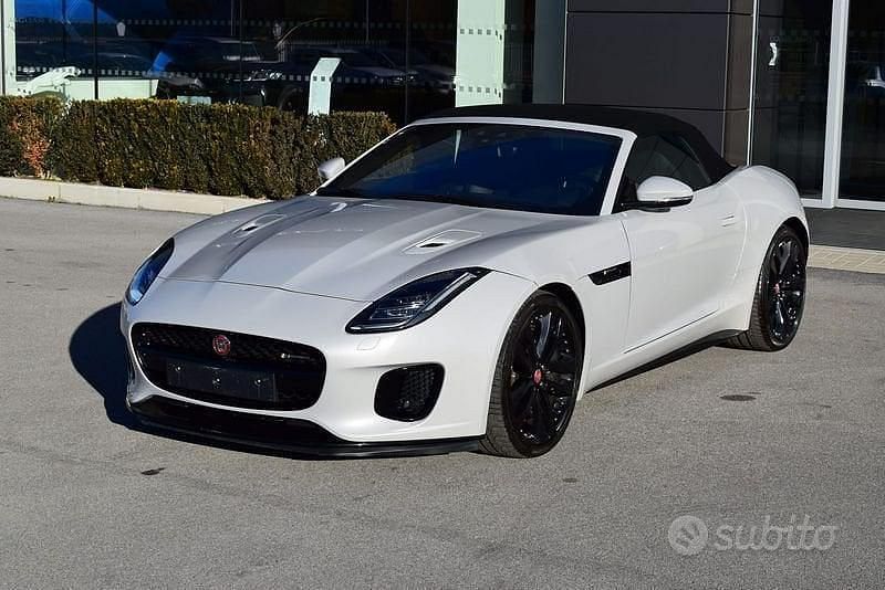 Usata Jaguar F-Type R-Dynamic 381 CV (280 kW) 2020 Grigio scuro Cabrio