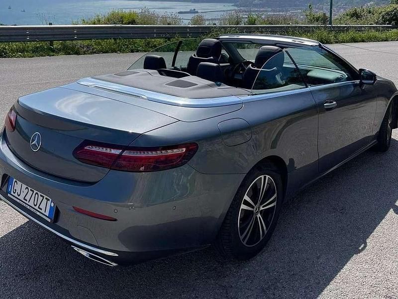 Usata Mercedes E220 Premium 194 CV (142 kW) 2021 Cabrio
