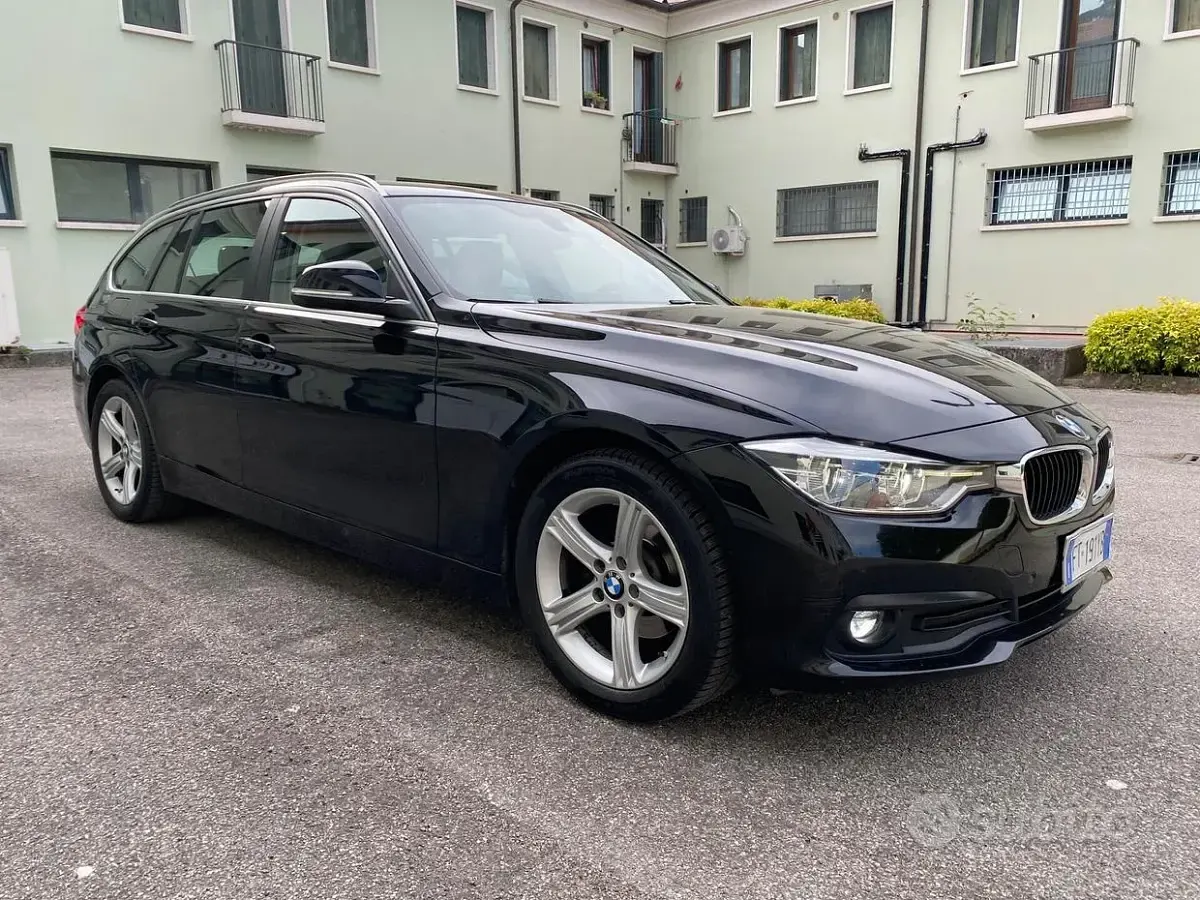 Begagnad BMW 316 Luxury Line 116 HK (85 kW) 2019 Svart Kombi