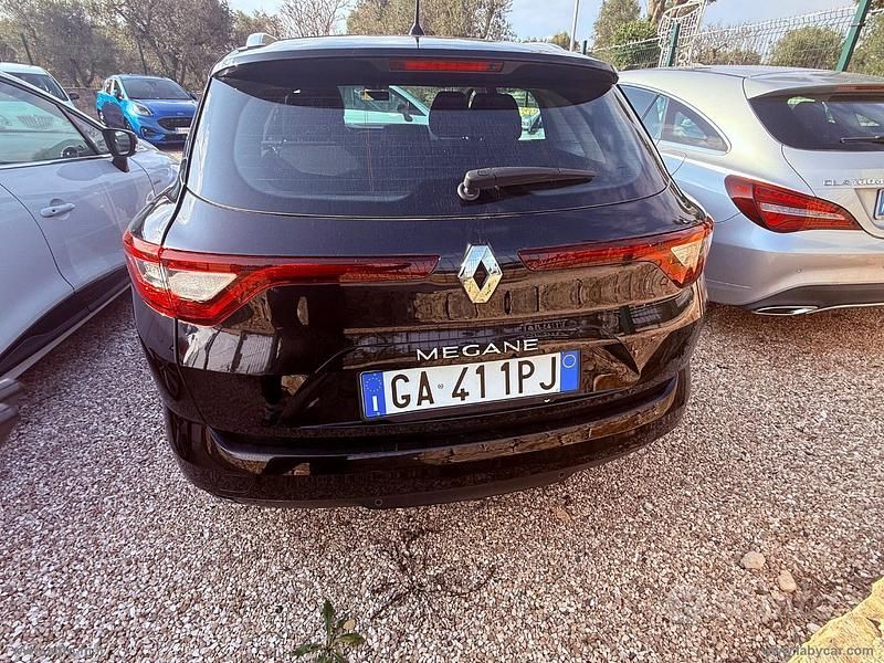 Usata Renault Mégane GrandTour Business 95 CV (69 kW) 2020 Nero Station wagon