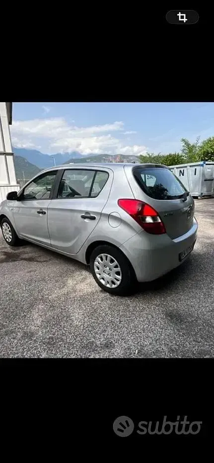 Usata Hyundai i20 78 CV (57 kW) 2011 Grigio Utilitaria