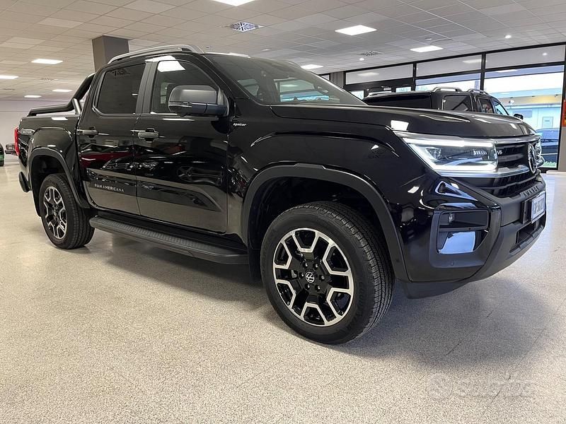 Nero Usata 2023 VW Amarok PanAmericana Pick-up | 58.500 € (Buon prezzo) - Immagine 1/4