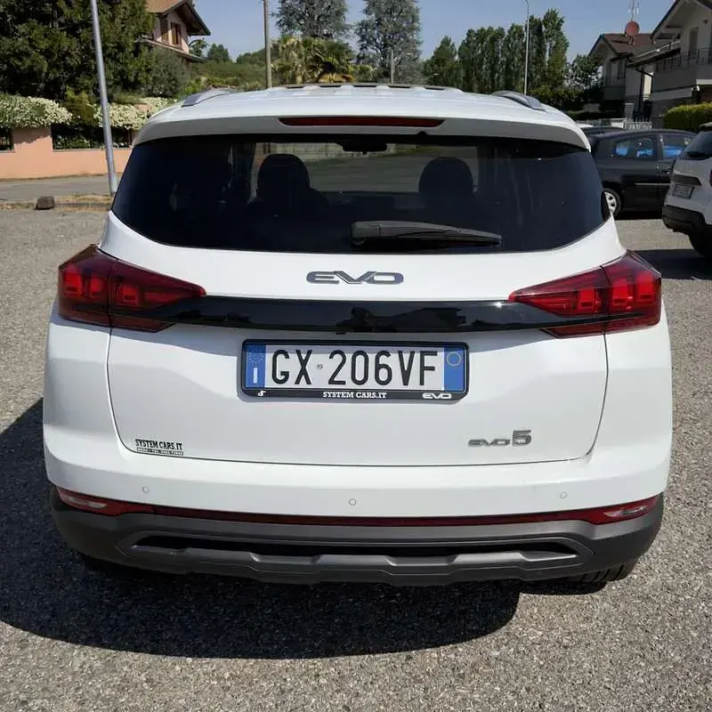 Usata EVO Evo 5 127 CV (93 kW) 2024 Bianco SUV