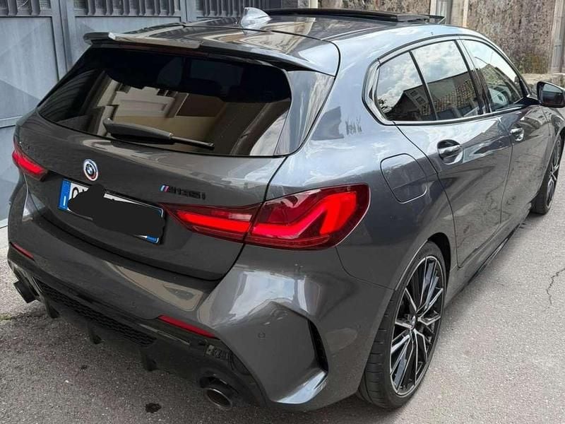 Usata BMW M135 306 CV (225 kW) 2021 Grigio Utilitaria