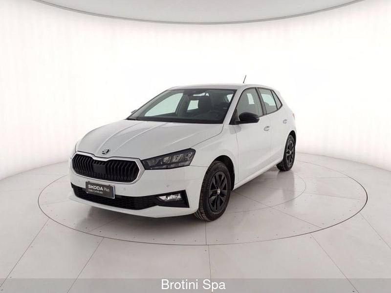 Usata Skoda Fabia 80 CV (58 kW) 2024 Bianco metallizzato Utilitaria