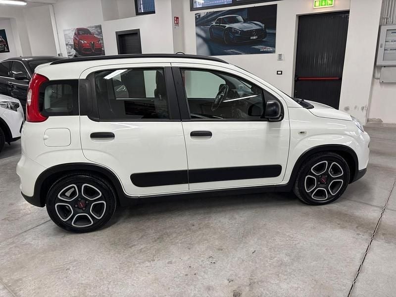 Usata Fiat Panda Sport 70 CV (51 kW) 2021 Bianco Berlina