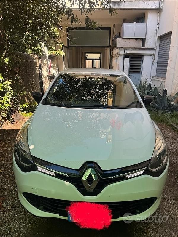 Bianco Usata 2015 Renault Clio IV Due volumi | 6500 € (Ottimo prezzo) - Immagine 1/4