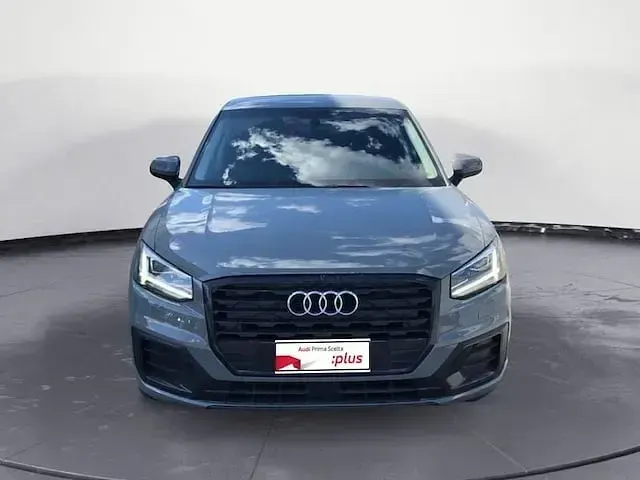 Gebraucht Audi Q2 Advanced 116 PS (85 kW) 2019 Grau SUV