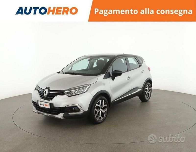 Grigio Usata 2017 Renault Captur SUV | 12.099 € (Buon prezzo) - Immagine 1/2