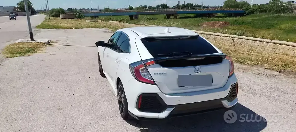 Usata Honda Civic 120 CV (88 kW) 2019 Bianco Berlina