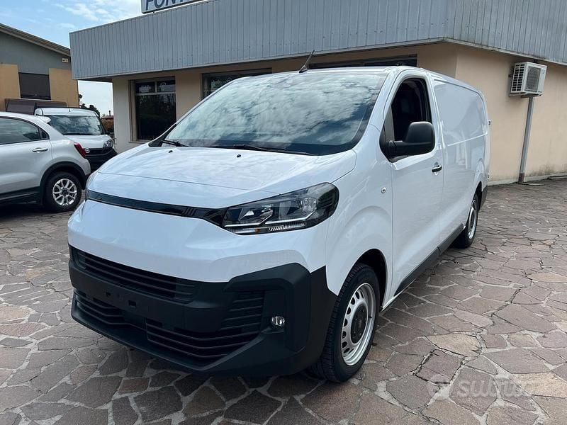 Usata Fiat Scudo 145 CV (106 kW) 2025 Bianco Furgone
