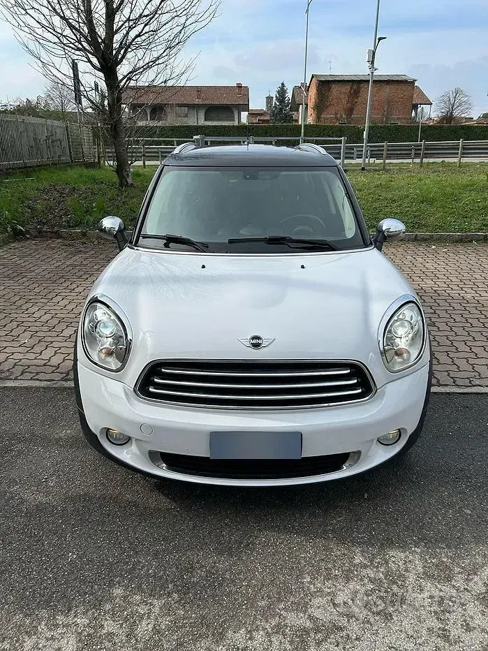 Usata Mini Countryman 111 CV (81 kW) 2014 Bianco SUV