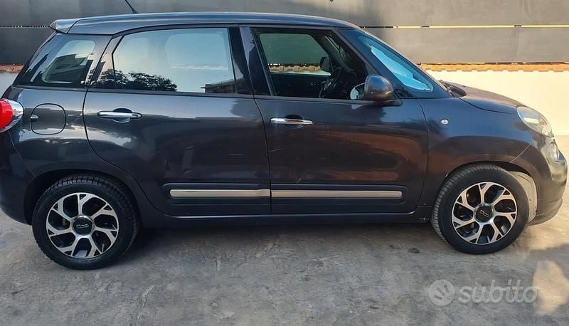 Usata Fiat 500L 105 CV (77 kW) 2014 Grigio Monovolume
