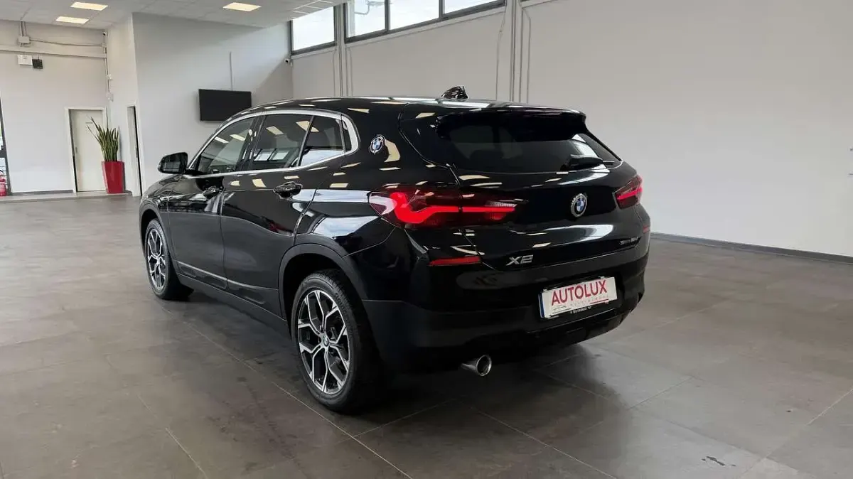 Usata BMW X2 116 CV (85 kW) 2022 Nero SUV