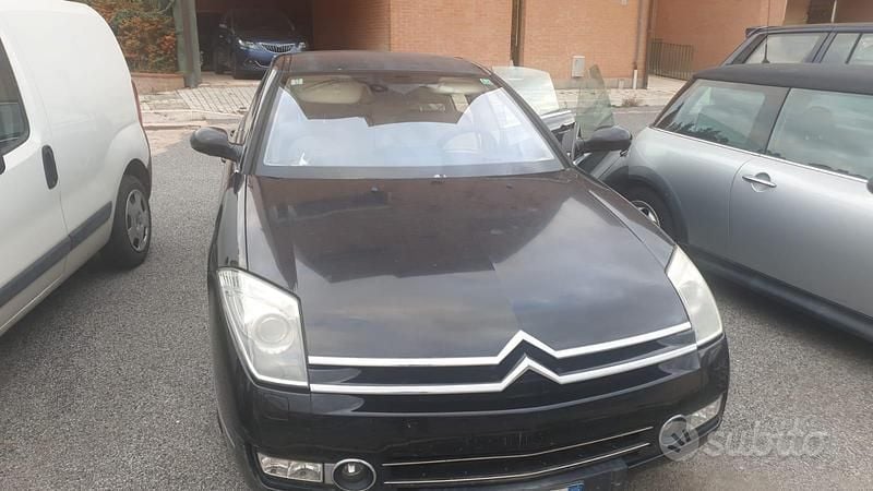 Nero Usata 2009 Citroën C6 Tre volumi | 5000 € - Immagine 1/3