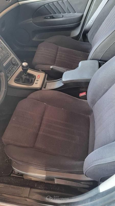 Usata Alfa Romeo 159 140 CV (102 kW) 2009 Argento Berlina