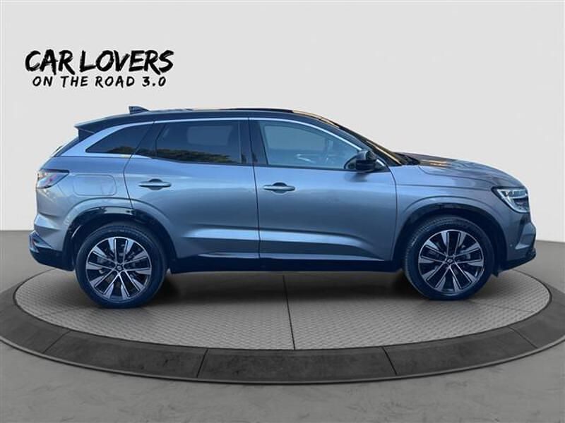 Usata Renault Austral Techno 200 CV (147 kW) 2023 Grigio chiaro SUV