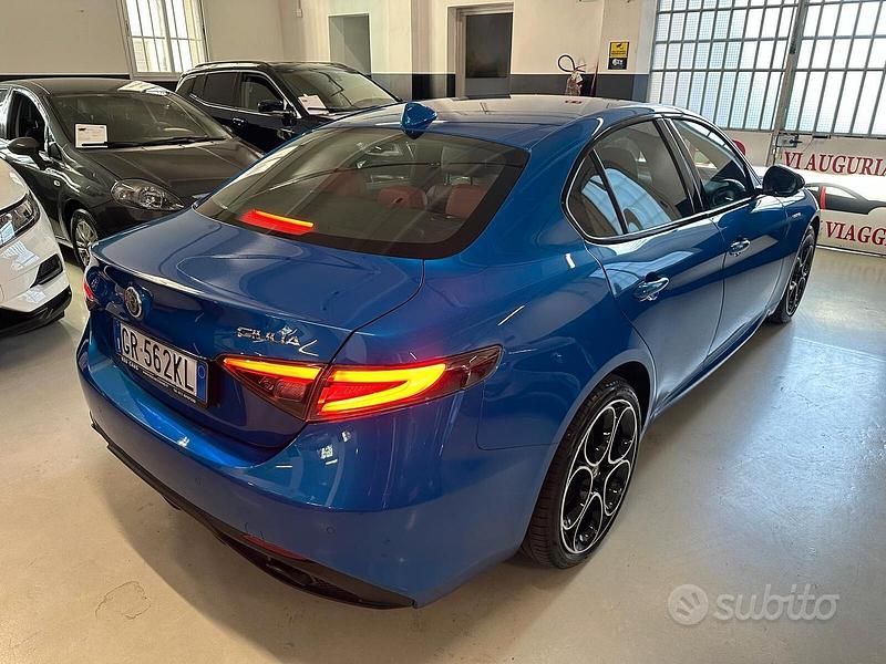 Usata Alfa Romeo Giulia 210 CV (154 kW) 2023 Blu Berlina