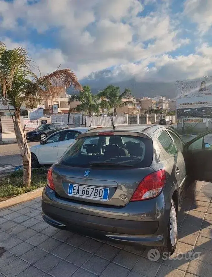 Usata Peugeot 207 68 CV (50 kW) 2010 Grigio Berlina